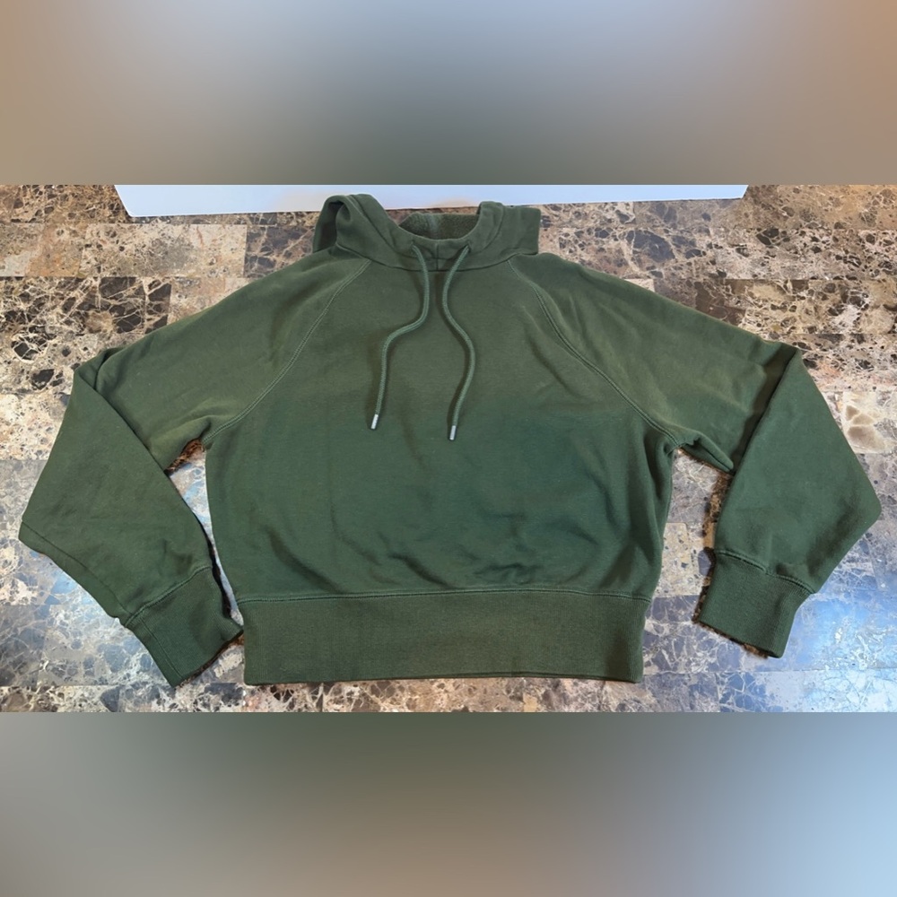 Universal Thread Hoodie Sweater Cropped Top